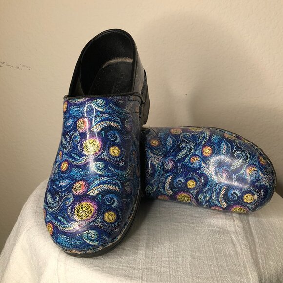 BJORK Shoes - Swedish Made "BJORK" Starry Open Back Leather Clogs/ Size EU 39/40 (Size 9 US)